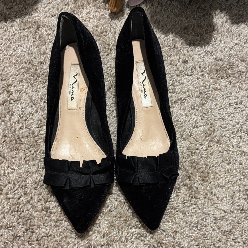 Nina Black Heels with Bow Detail